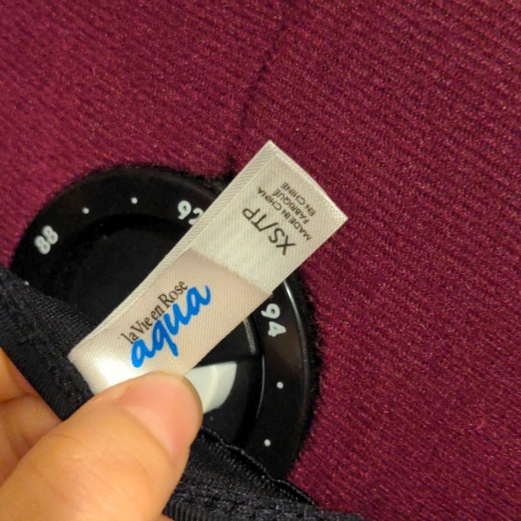 NWOT swim top - Picture 4 of 4